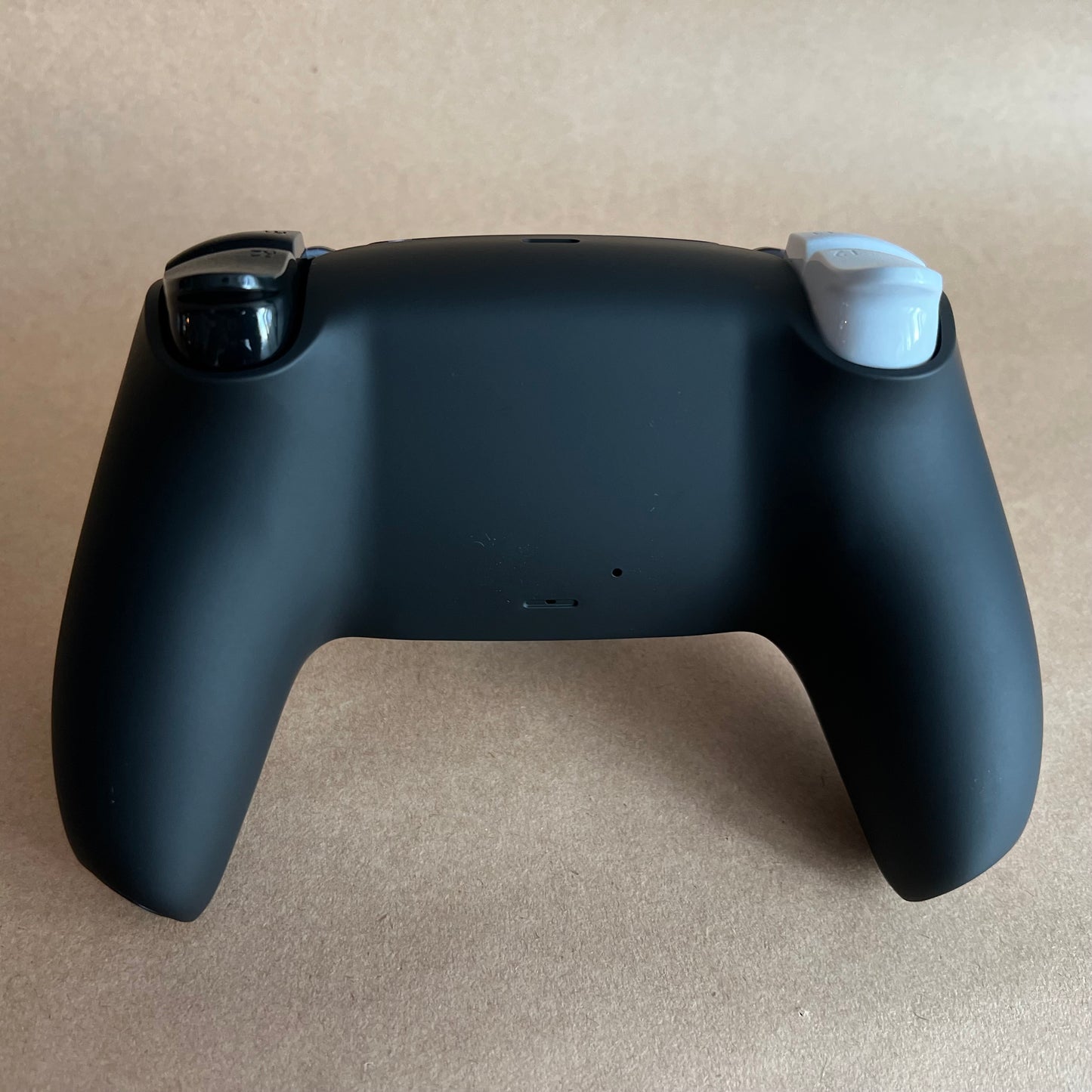 Custom PS5 Controller with Ginfull TMR joysticks - Punky Bunny